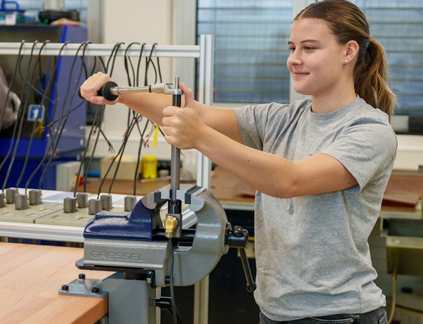 <p>Produktionsmechaniker/in Fertigbearbeitung</p>
